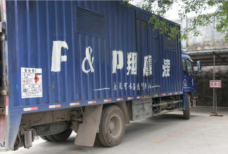 有家具漆企業(yè)告訴您冬季家具漆噴涂注意事項(xiàng)嗎？
